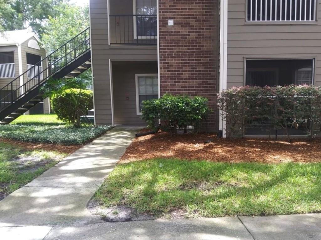 5040 Park Central Dr. #2011, Orlando, FL 32839