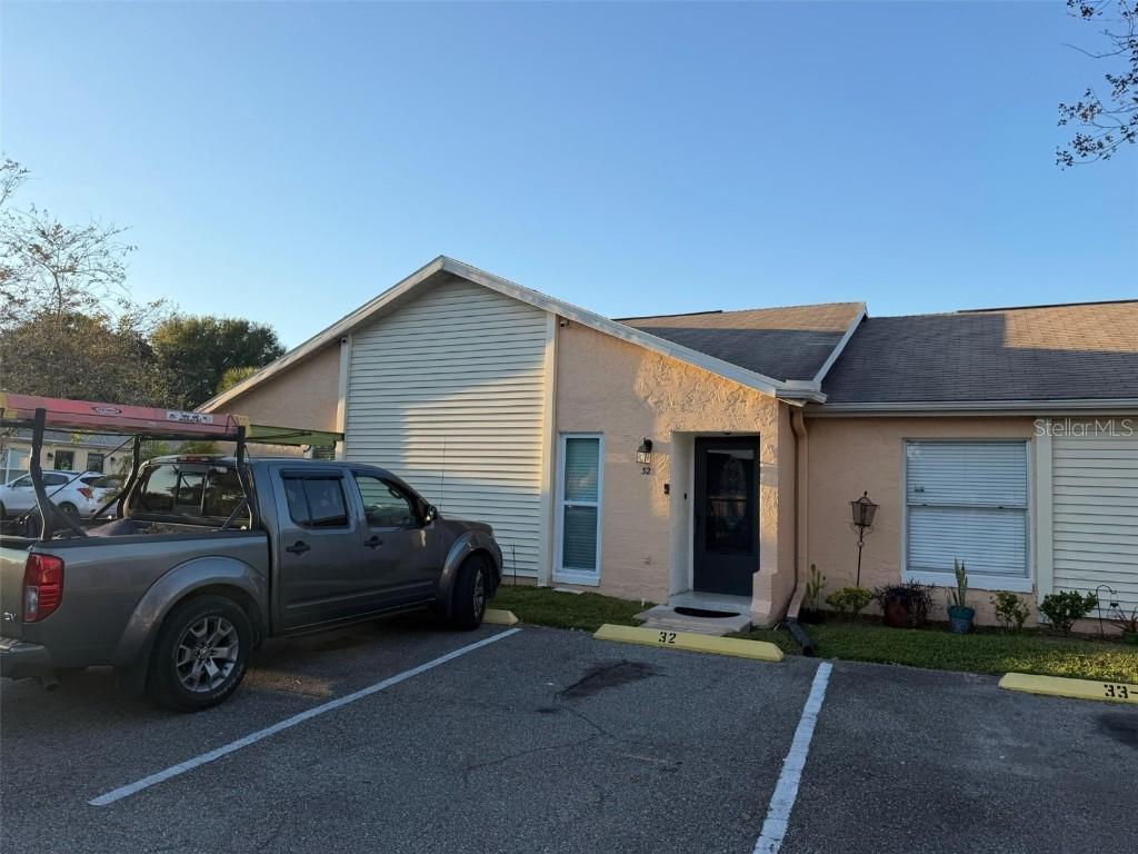 32 W Country Cove Way, Kissimmee, FL 34743