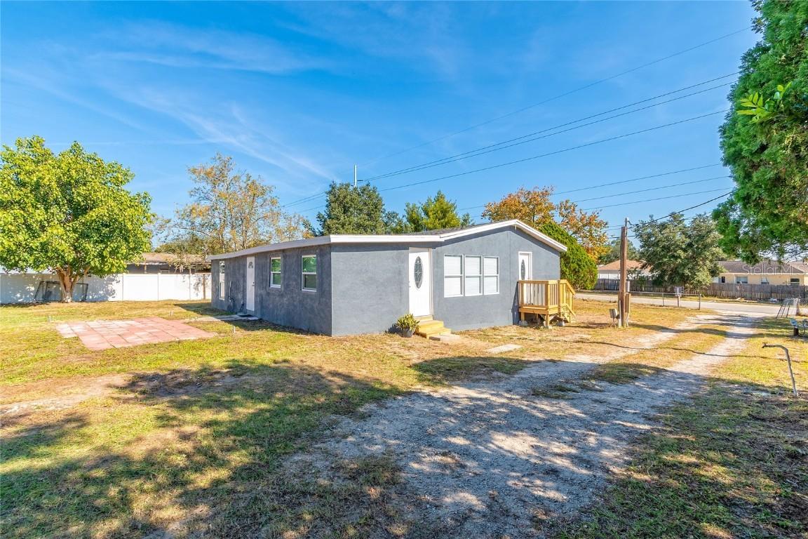 1409 Power Line Rd., Davenport, FL 33837