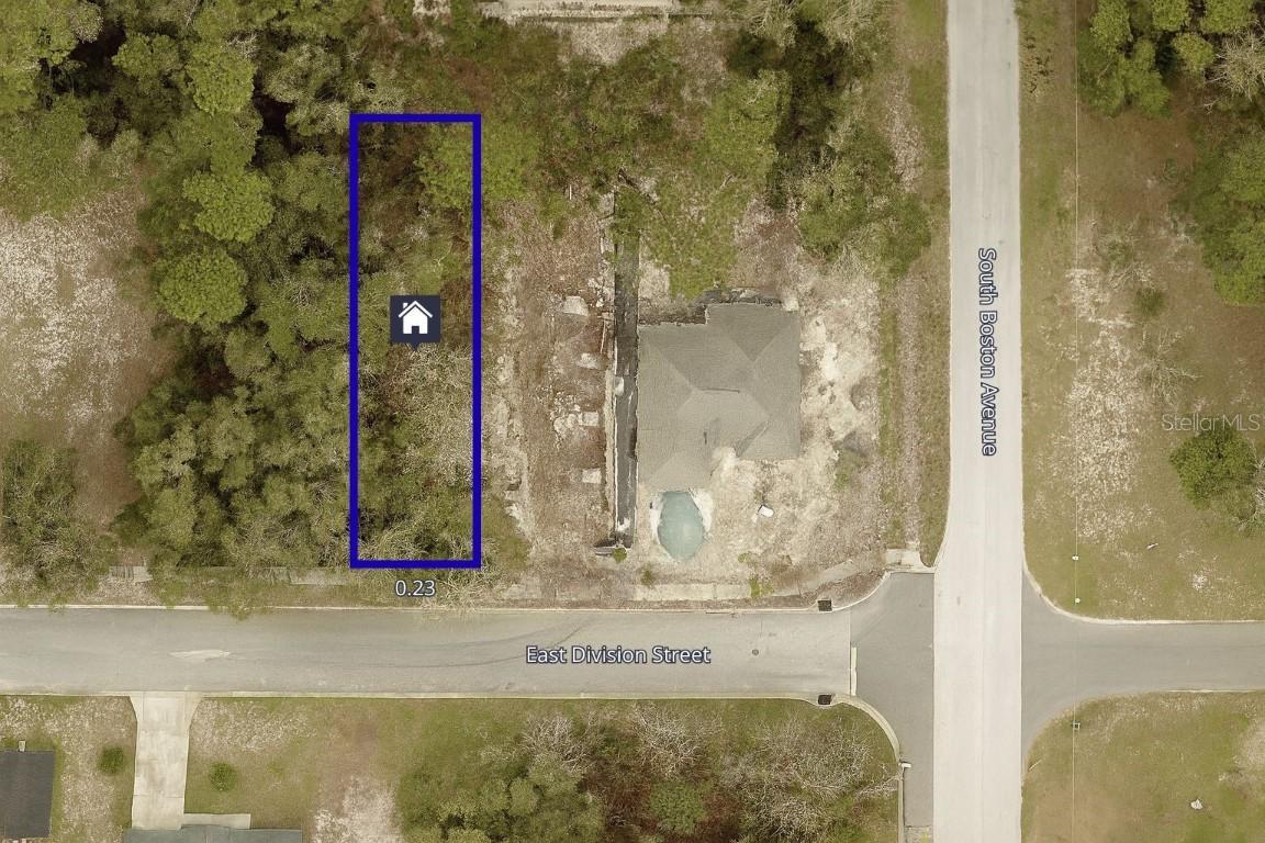 E Division St Deland, Deland, FL 32724