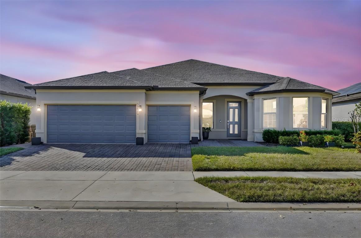 2725 Matera Dr, St Cloud, FL 34771