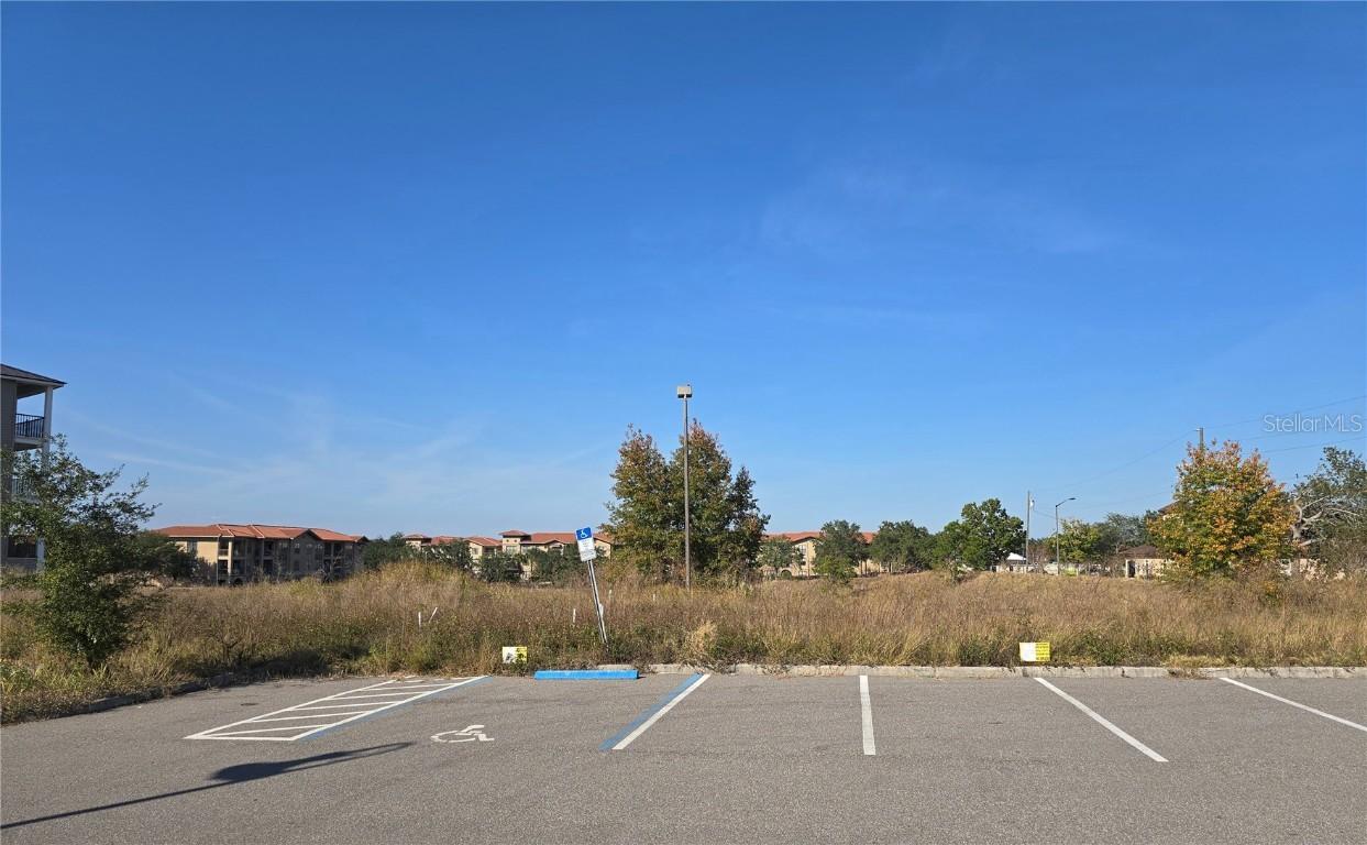 821 Retreat Blvd. #102, Davenport, FL 33897