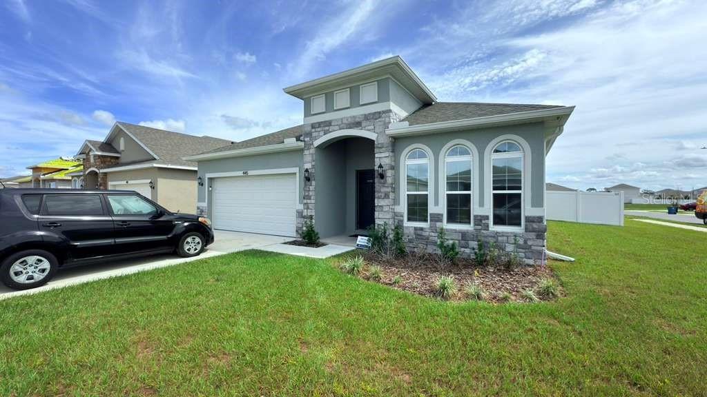 445 Silver Palm Dr., Haines City, FL 33844
