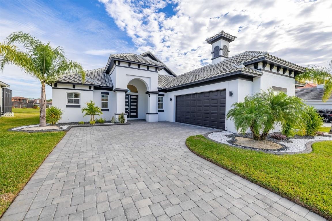 2592 Heritage Green Ave., Davenport, FL 33837