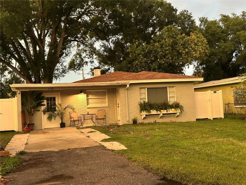 4215 W Laurel St., Tampa, FL 33607
