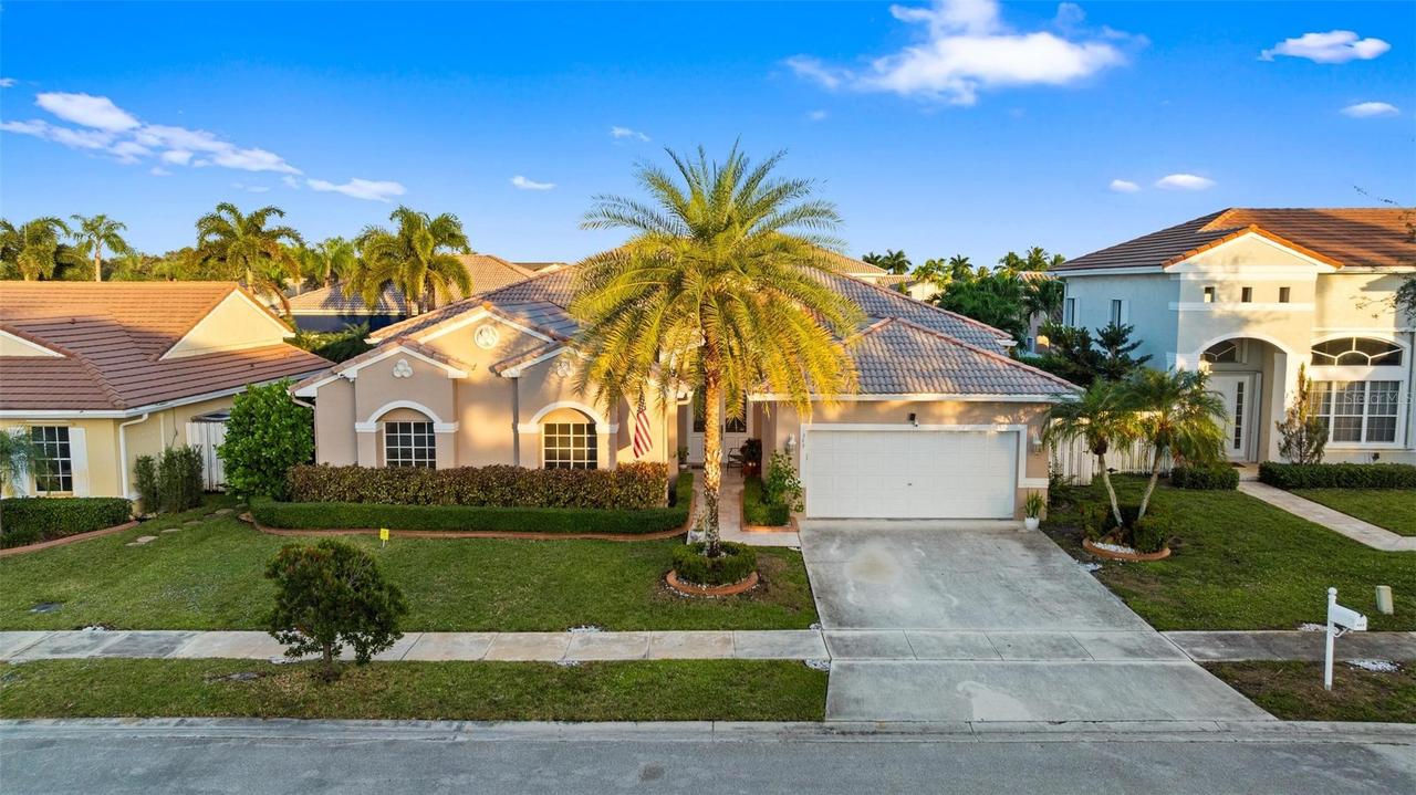 343 SW 187th Ter., Pembroke Pines, FL 33029