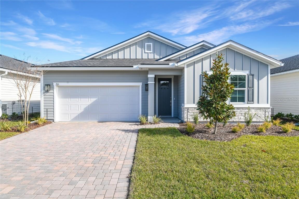 201 Enclave Ave., Palm Coast, FL 32164