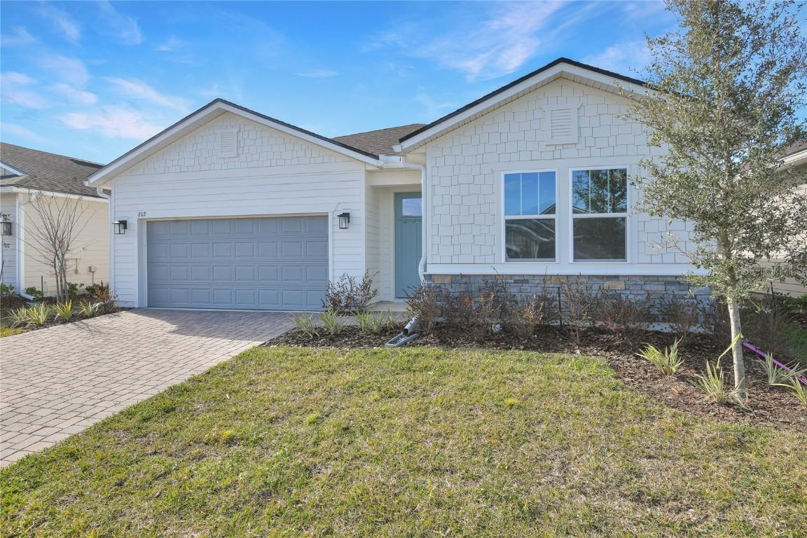 202 Enclave Ave., Palm Coast, FL 32164