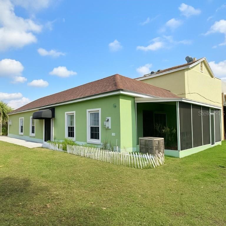 1001 Universal Rest Pl., Kissimmee, FL 34744