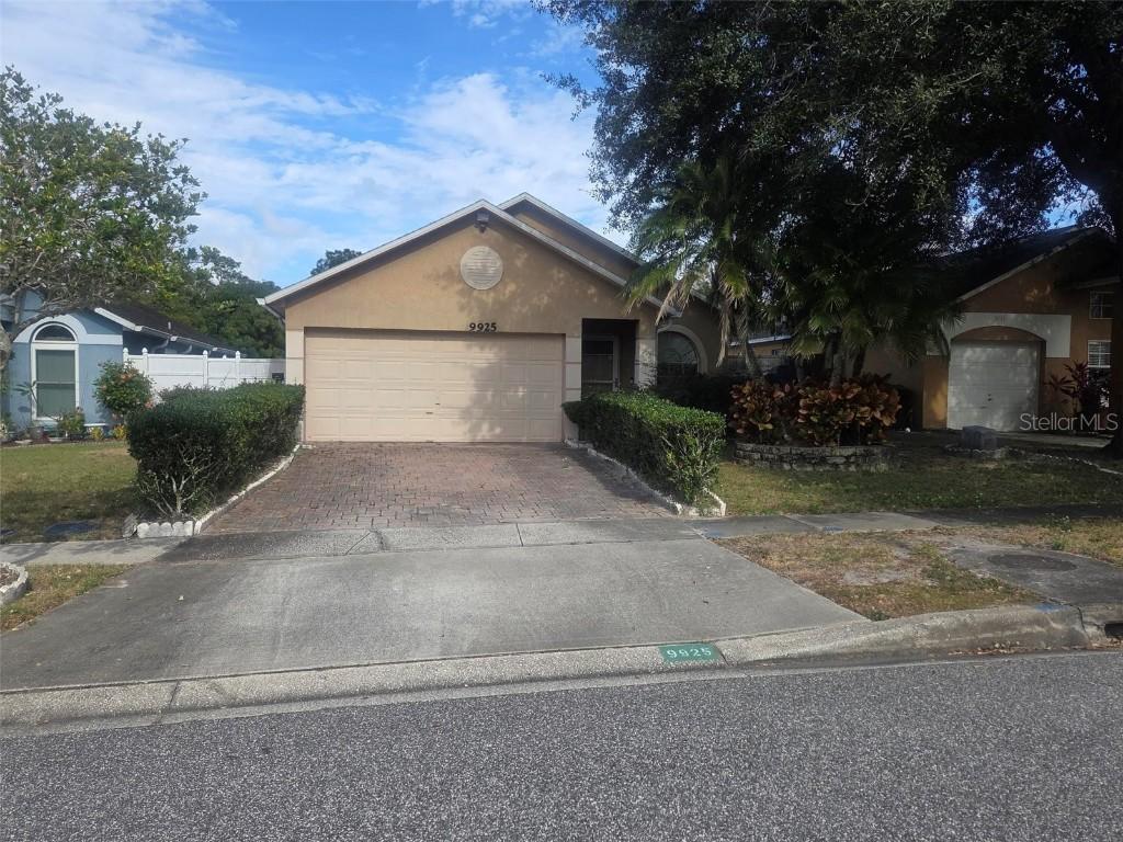 9925 Dean Oaks Ct., Orlando, FL 32825
