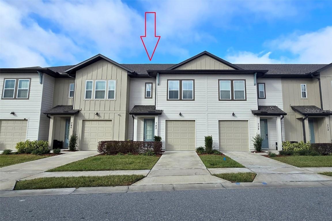 742 Longboat Dr., Davenport, FL 33896