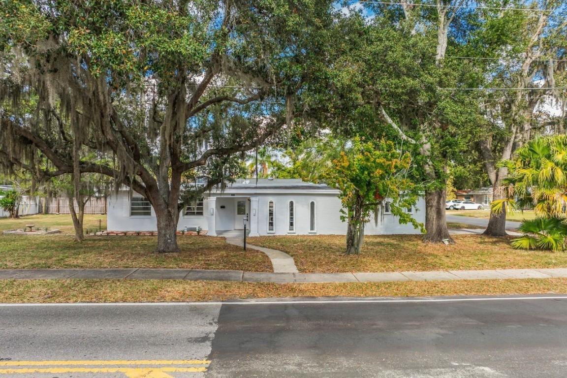 2065 Derbyshire Rd., Maitland, FL 32751