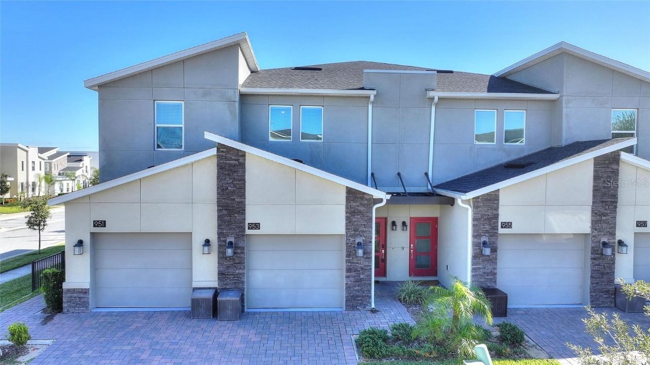 953 Splash Shot Pl., Davenport, FL 33836