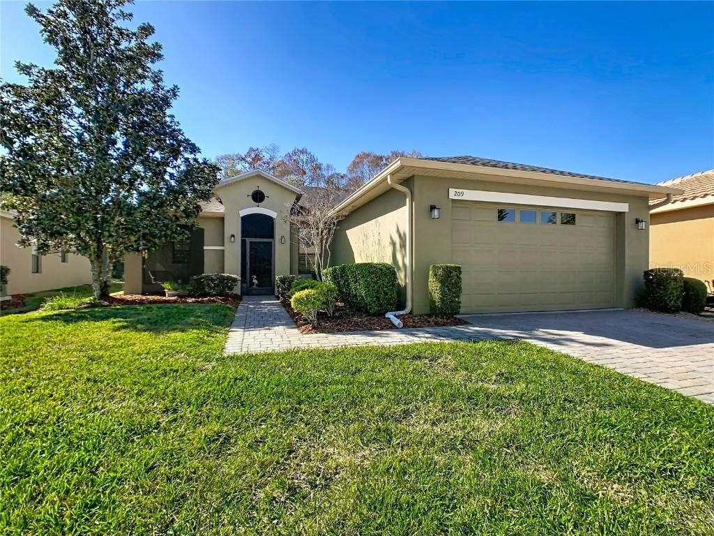 209 Los Gatos Pl., Poinciana, FL 34759