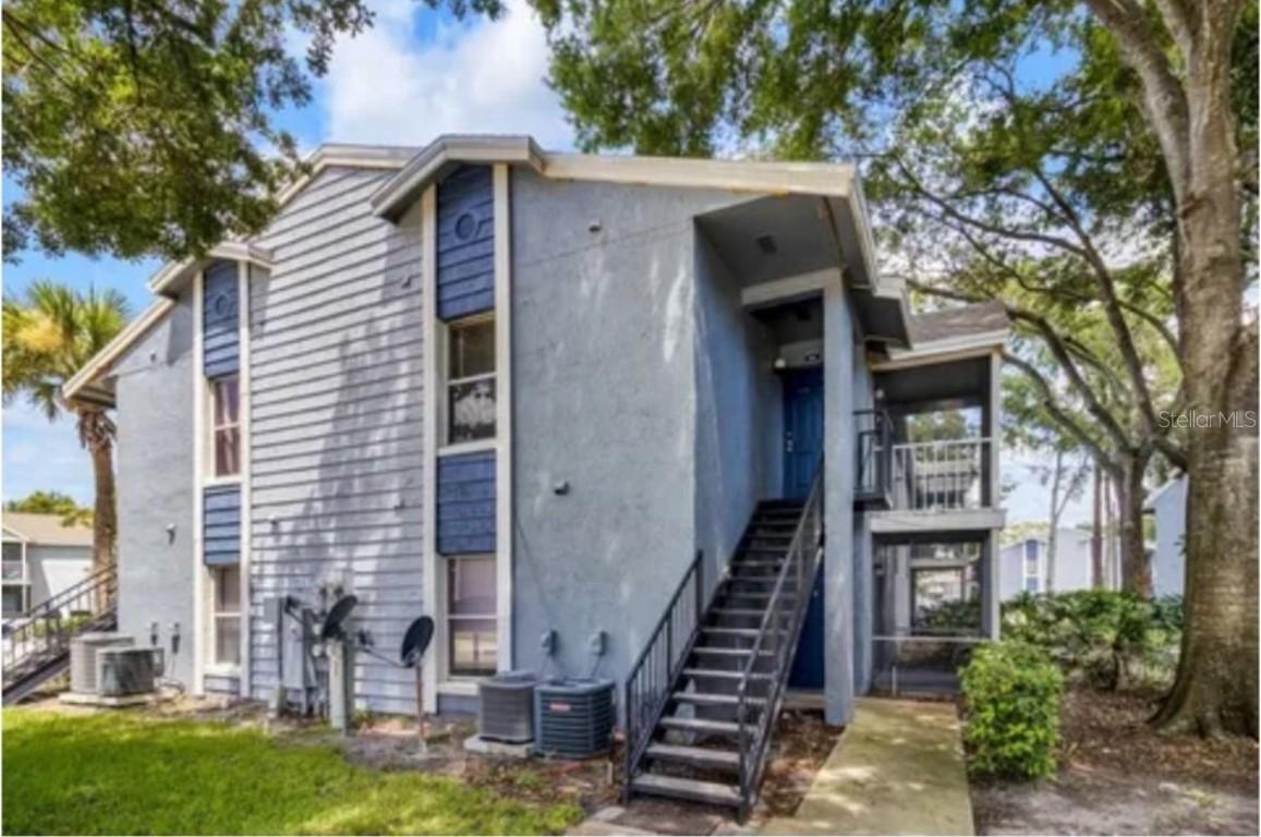 3827 Bay Club Cir. #204, Kissimmee, FL 34741