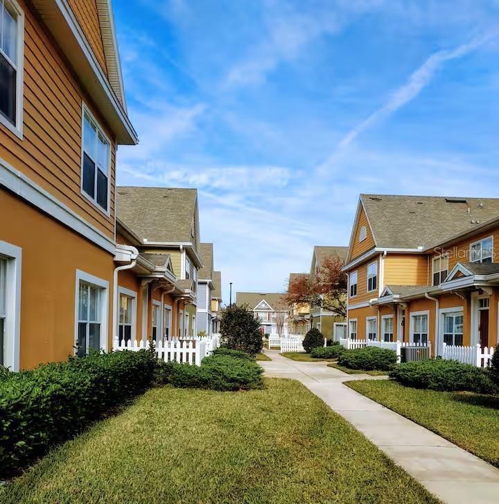 4562 Jonafree Ln. #105, Kissimmee, FL 34746