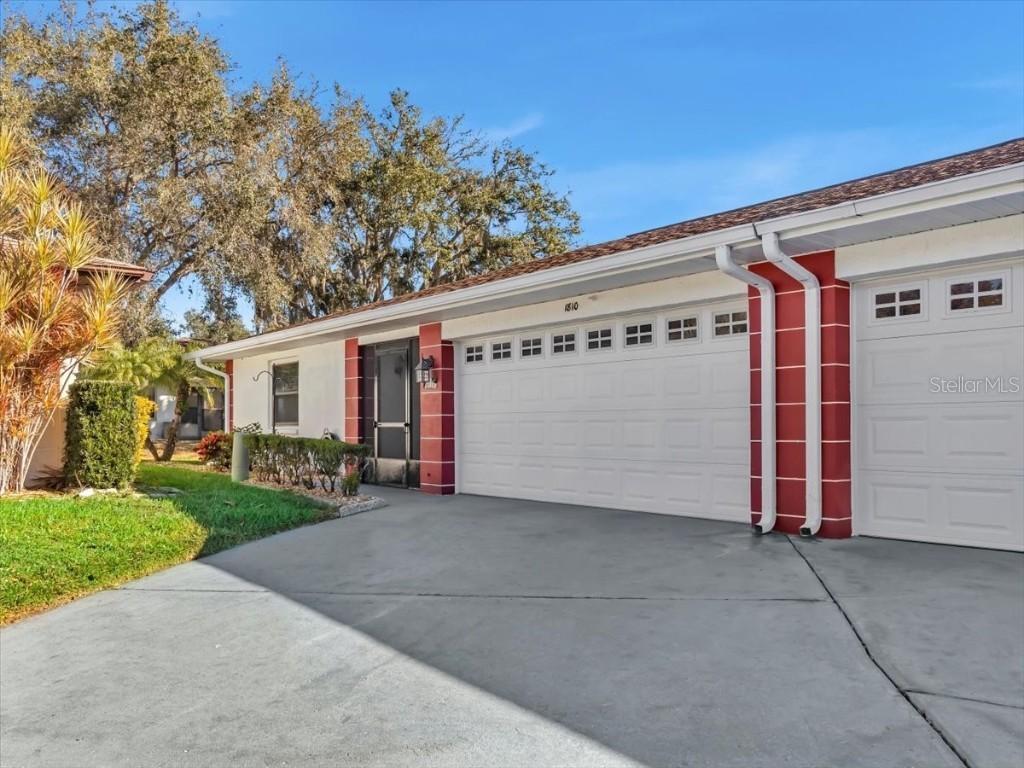 1810 Atrium Dr., Sun City Center, FL 33573