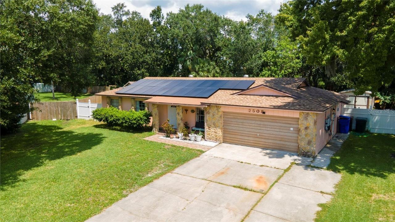 2508 Paradise Cir., Kissimmee, FL 34741
