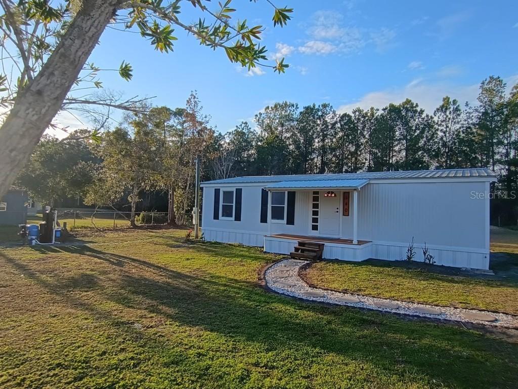 140 Coolwater, Satsuma, FL 32189