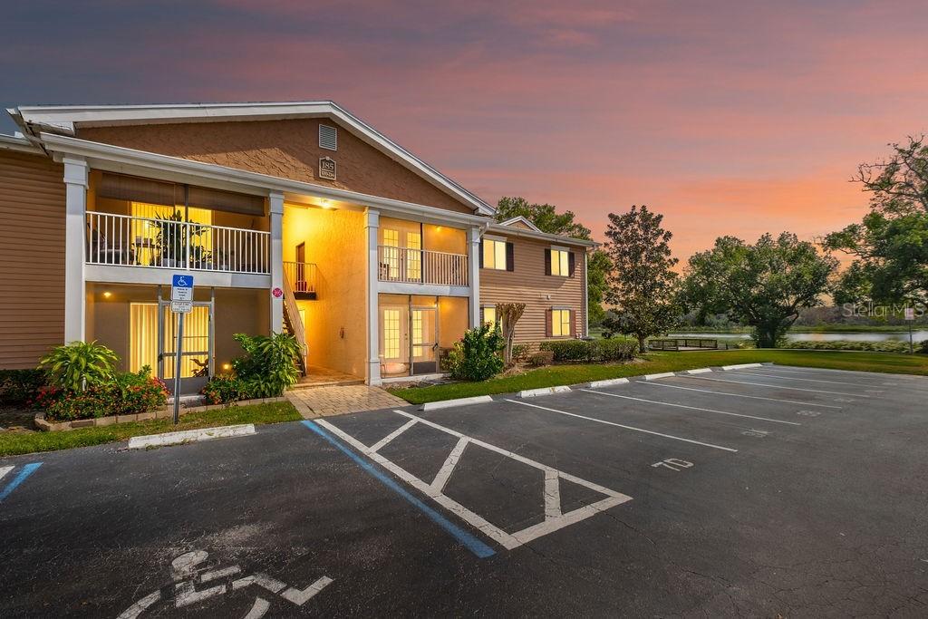 185 Pearl Lake Causeway #214, Altamonte Springs, FL 32714