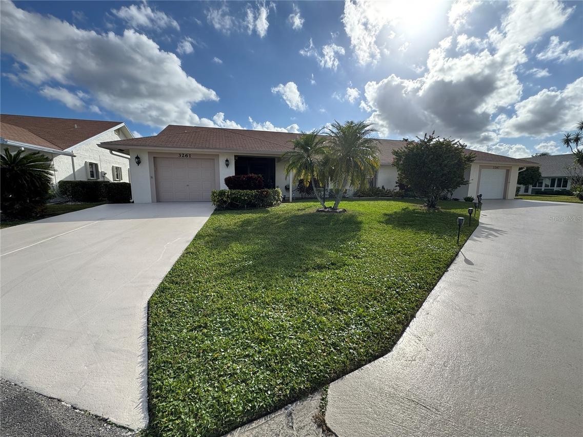 3261 Anthony Cir., West Palm Beach, FL 33417