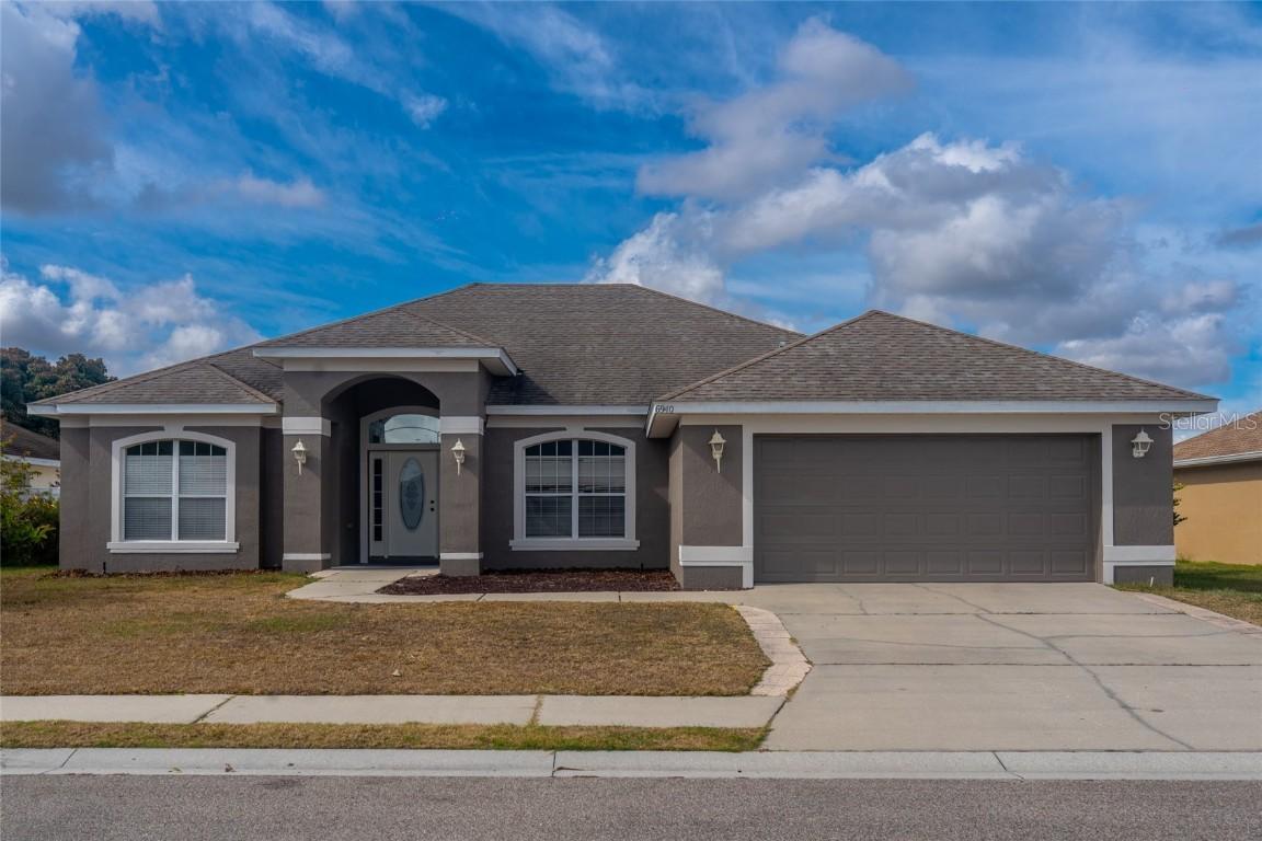6940 Bently Dr., Lakeland, FL 33809
