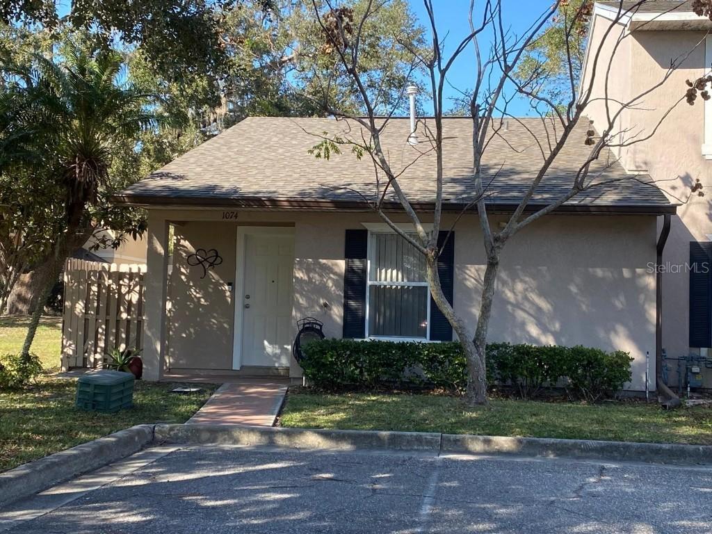 1074 Dolphin Dr., Winter Garden, FL 34787