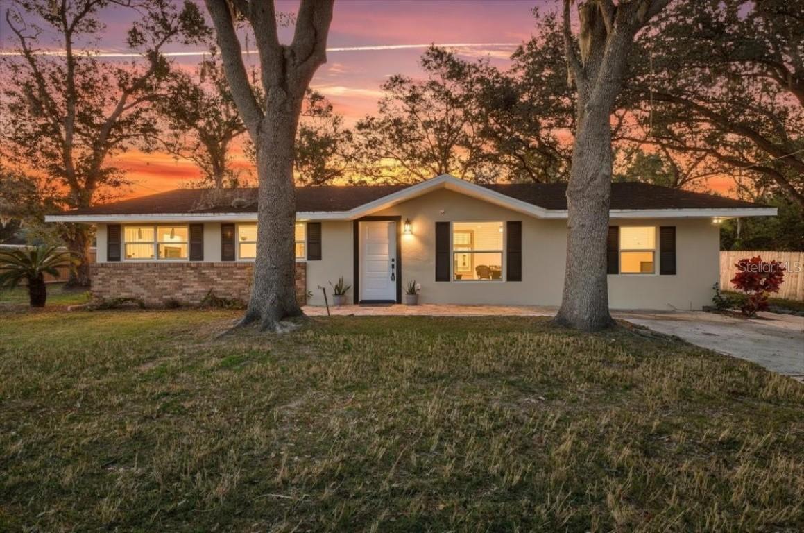 2415 Sutton Rd., Lakeland, FL 33810