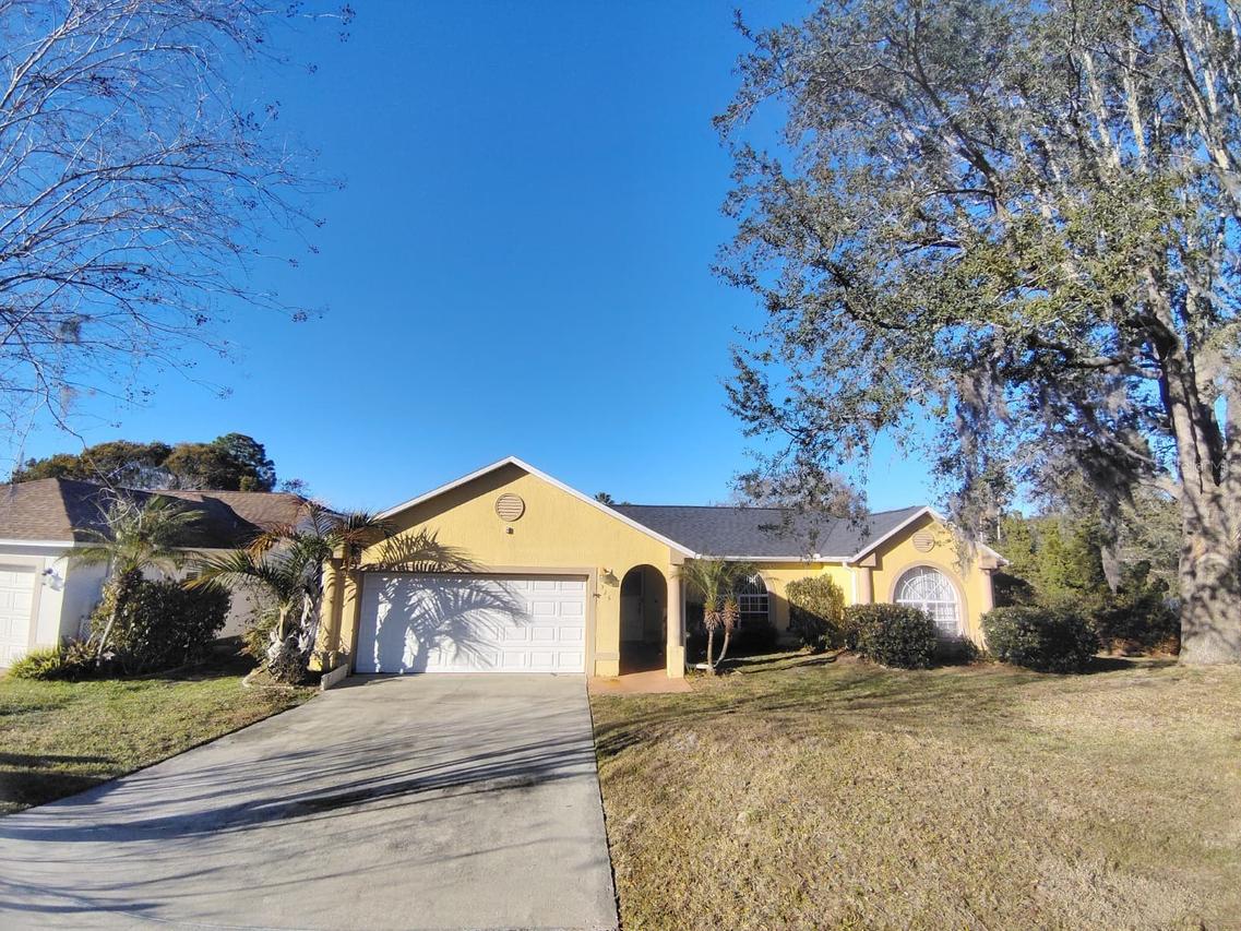 326 Hanging Moss Rd., Davenport, FL 33837
