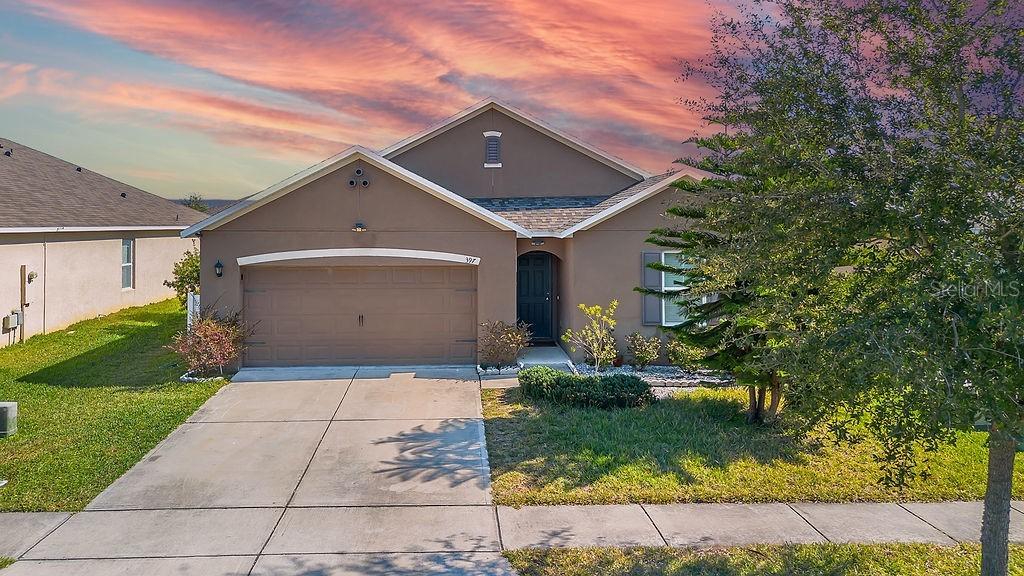 397 Aberdeen Dr., Davenport, FL 33896