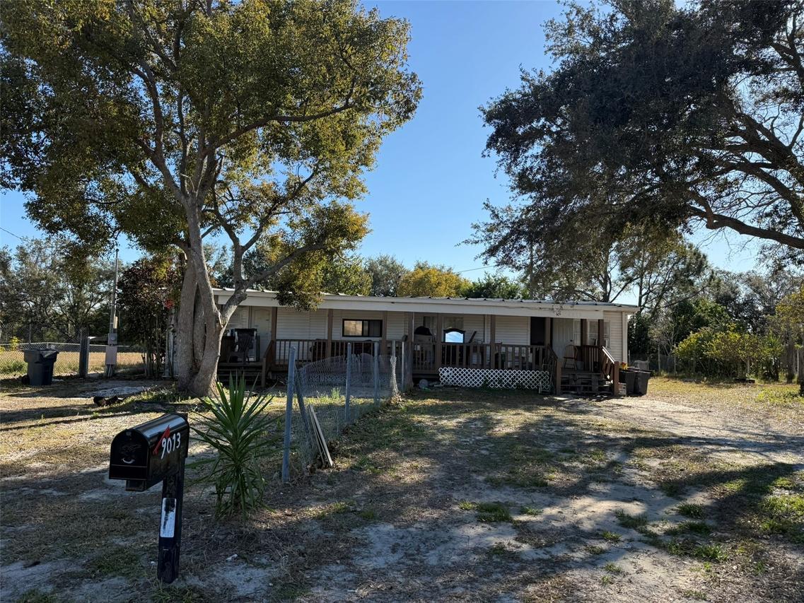 9013 Burr Dr., Polk City, FL 33868