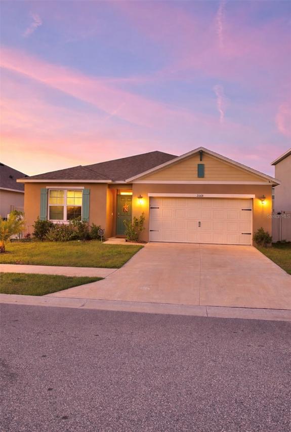 2068 Doe Run Dr., Davenport, FL 33837