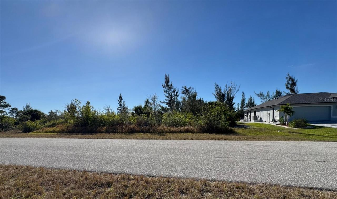 9433 Sundance St., Port Charlotte, FL 33981