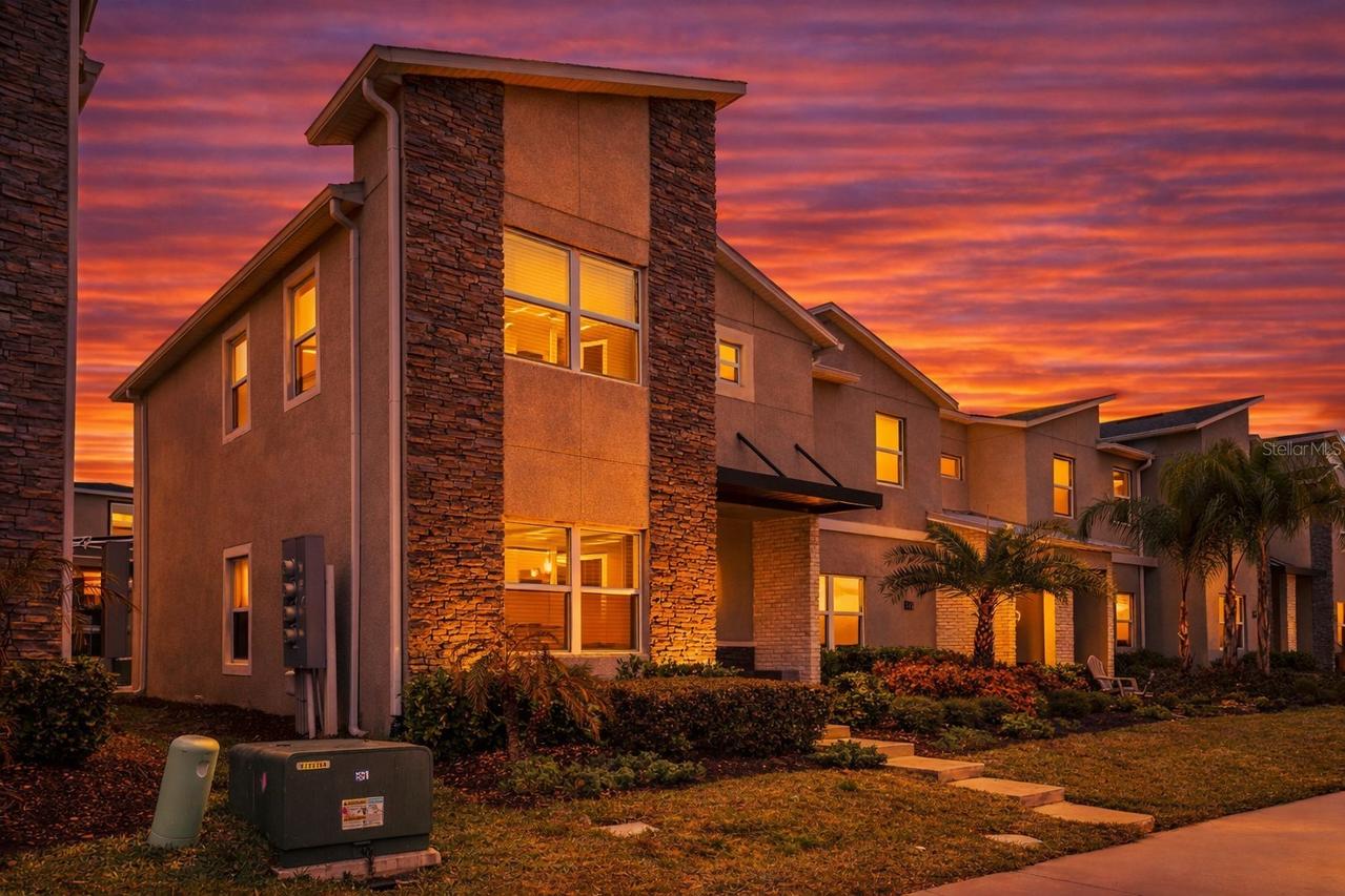 976 Leader St., Davenport, FL 33896