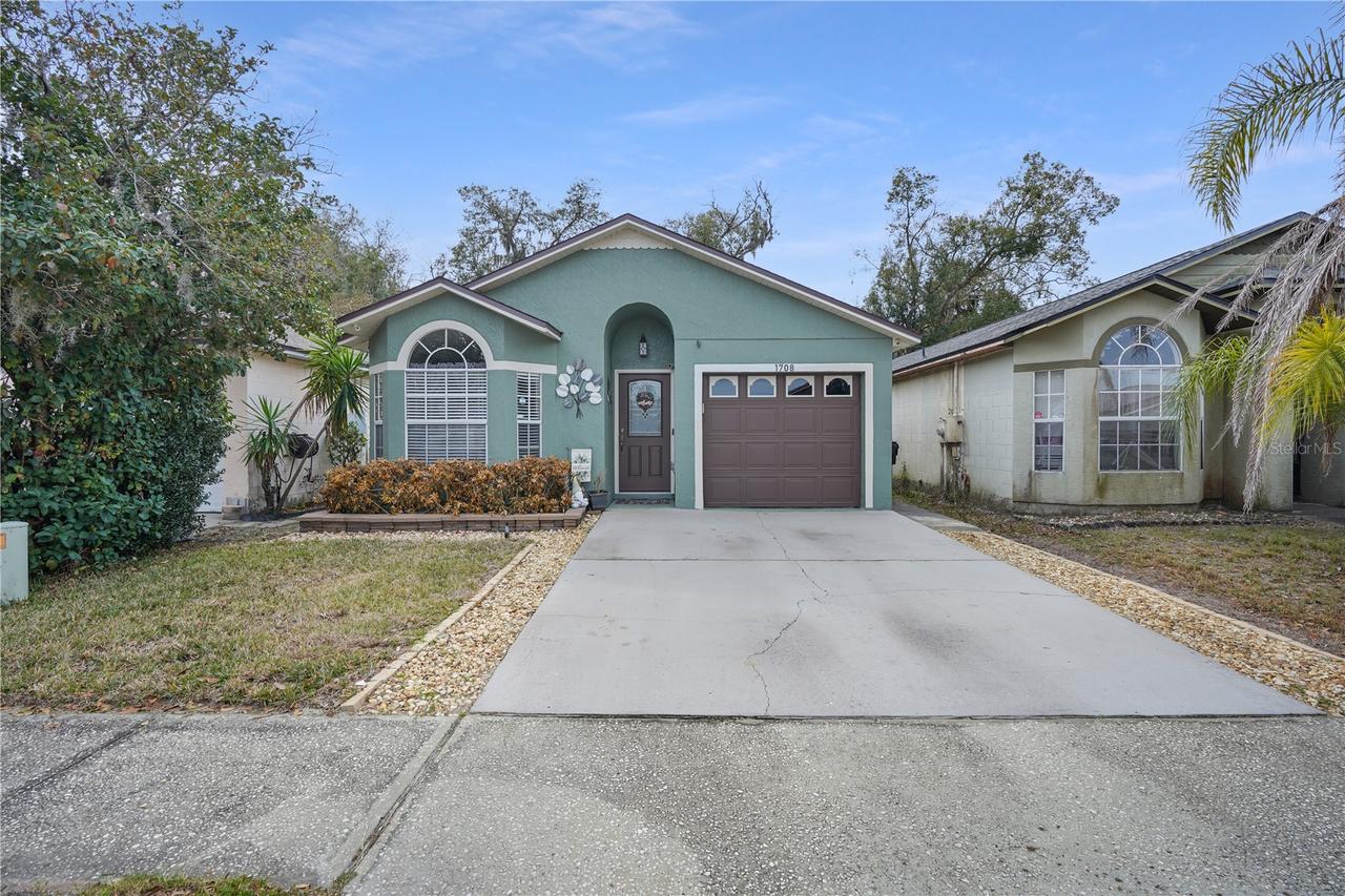 1708 Chatham Cir., Apopka, FL 32703