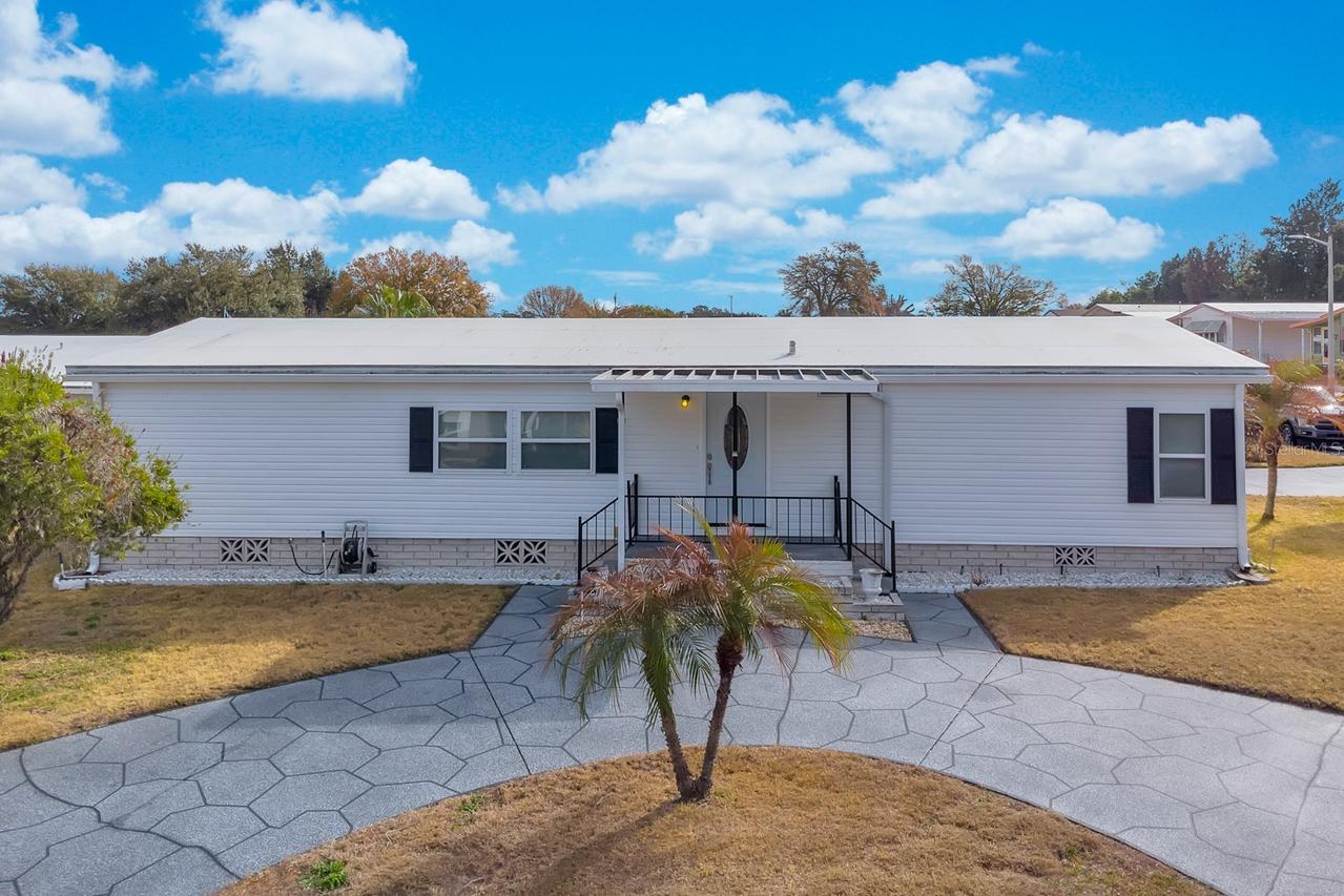 1631 Foxway Dr., Lakeland, FL 33810