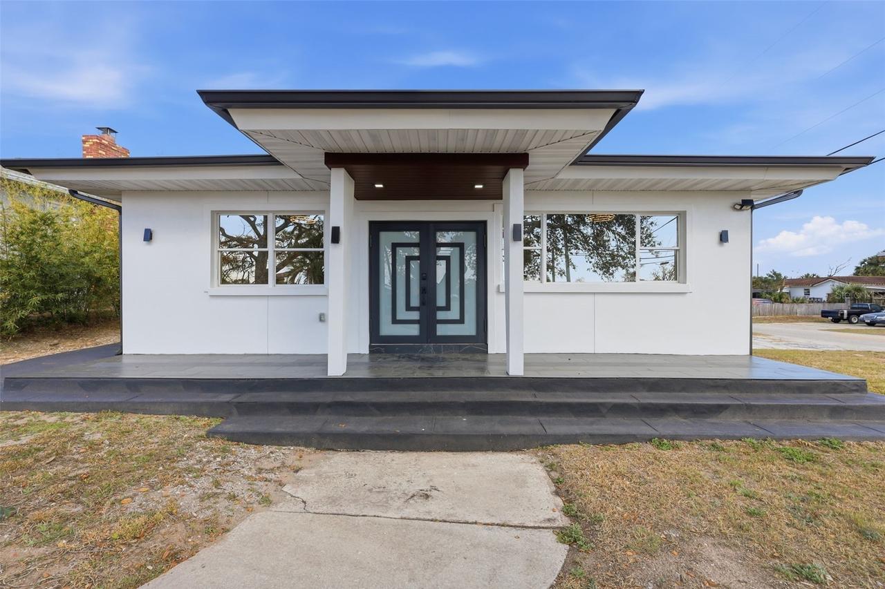 2061 S Peninsula Dr., Daytona Beach, FL 32118