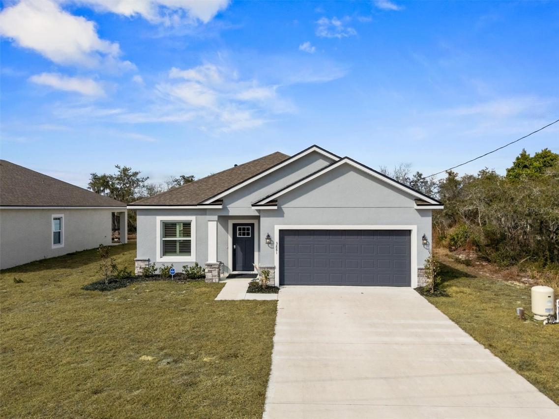 3881 Phillips Rd., Lake Wales, FL 33898