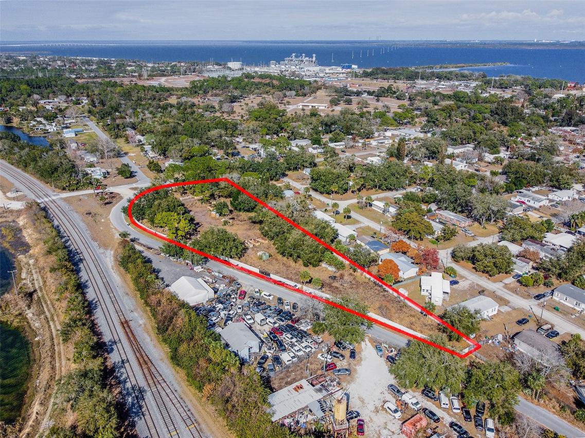 399 Broadway Blvd., Cocoa, FL 32927