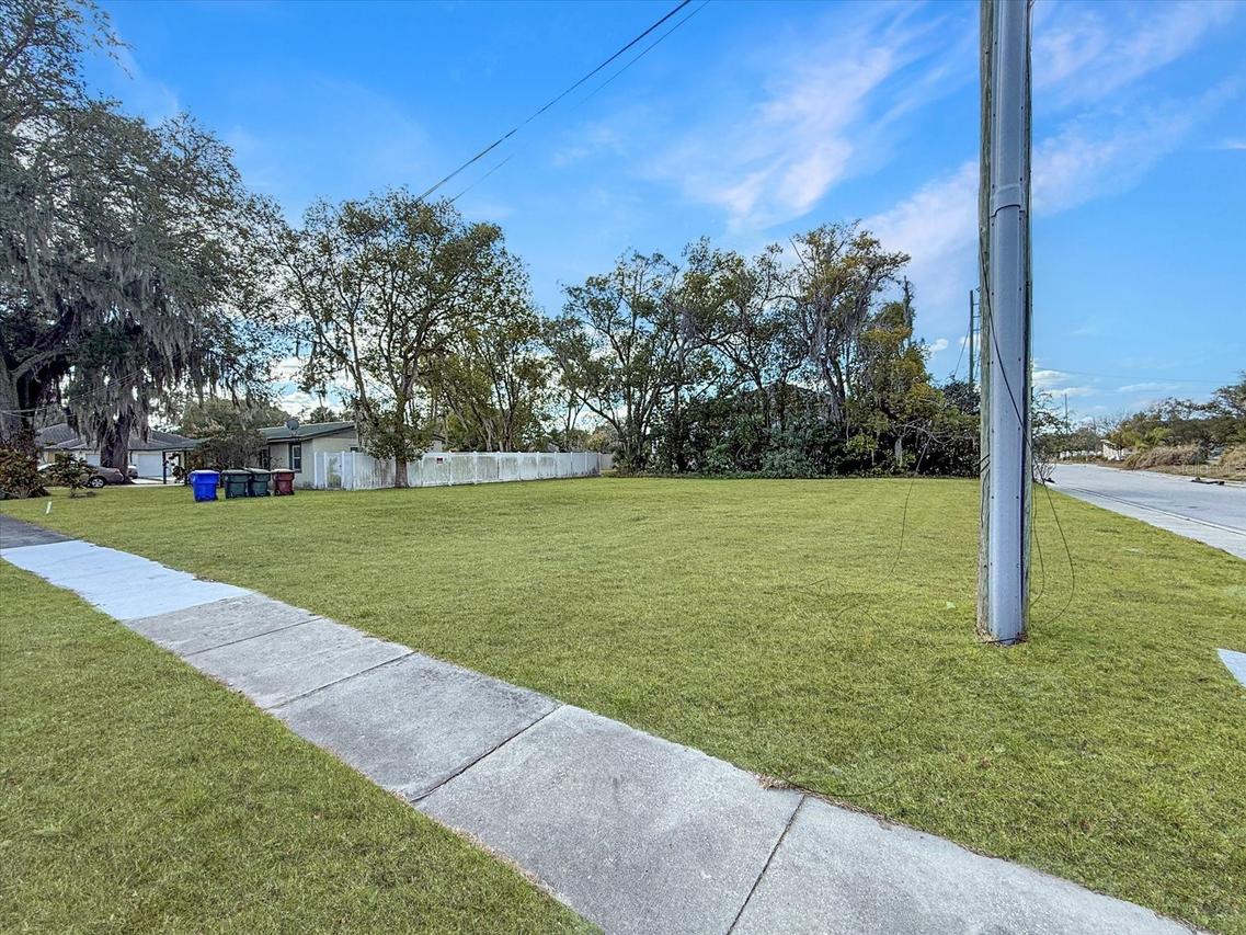 Dillingham Ave., Kissimmee, FL 34741