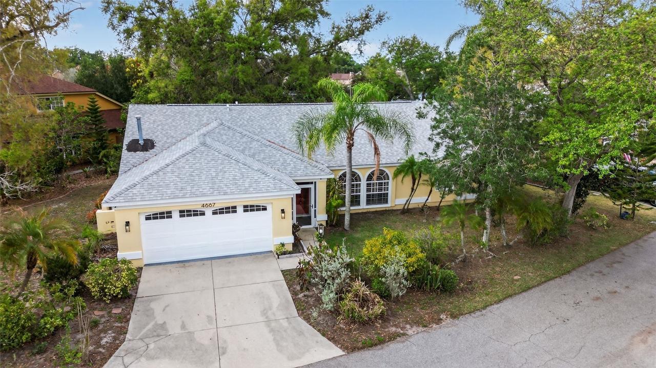 4667 Hamlets Grove Dr., Sarasota, FL 34235