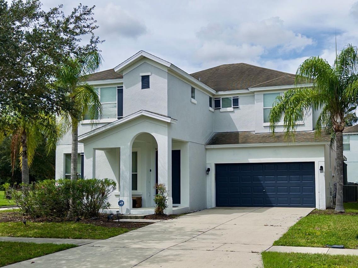210 Las Fuentes Dr., Kissimmee, FL 34746