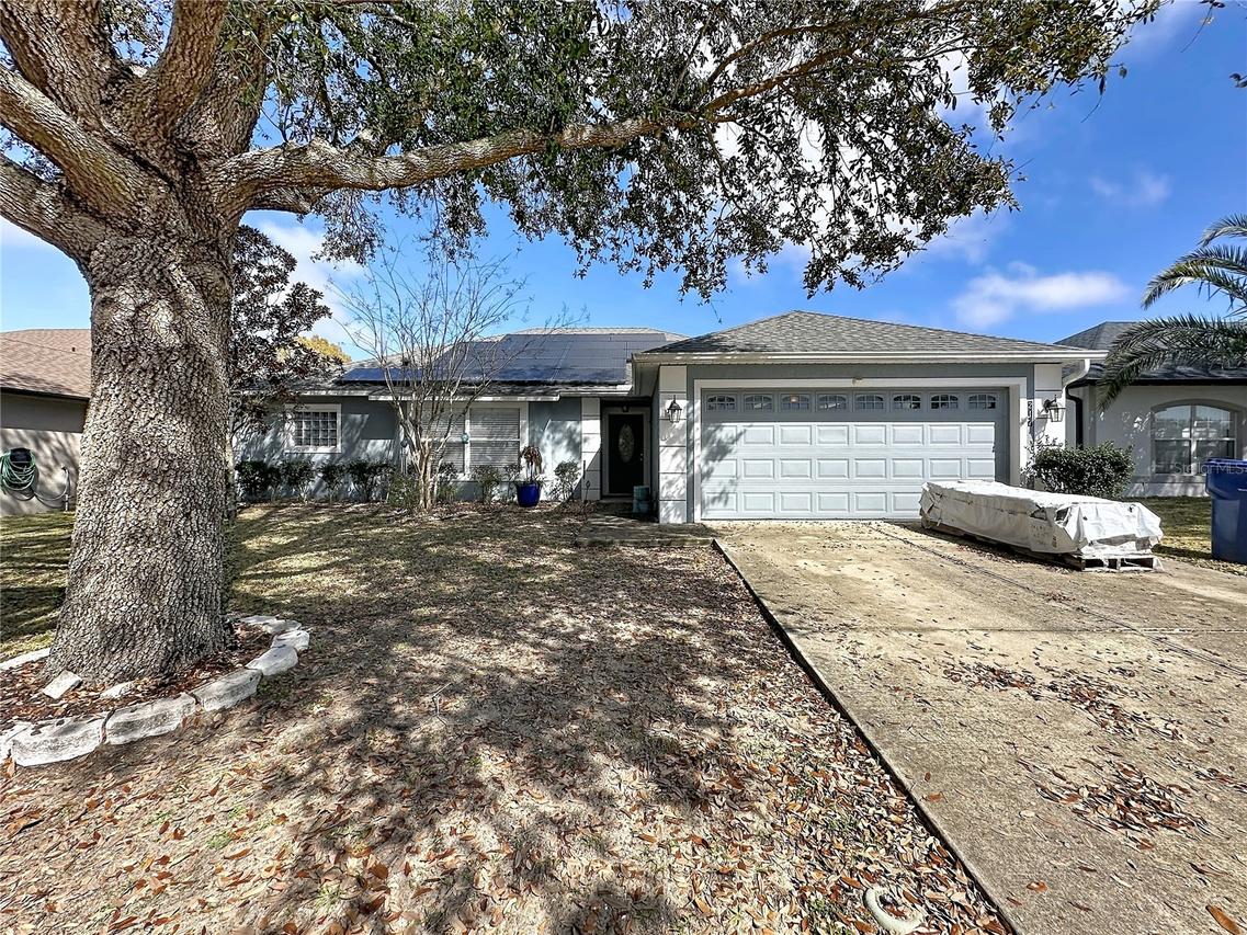 217 Compass Rose Dr., Groveland, FL 34736