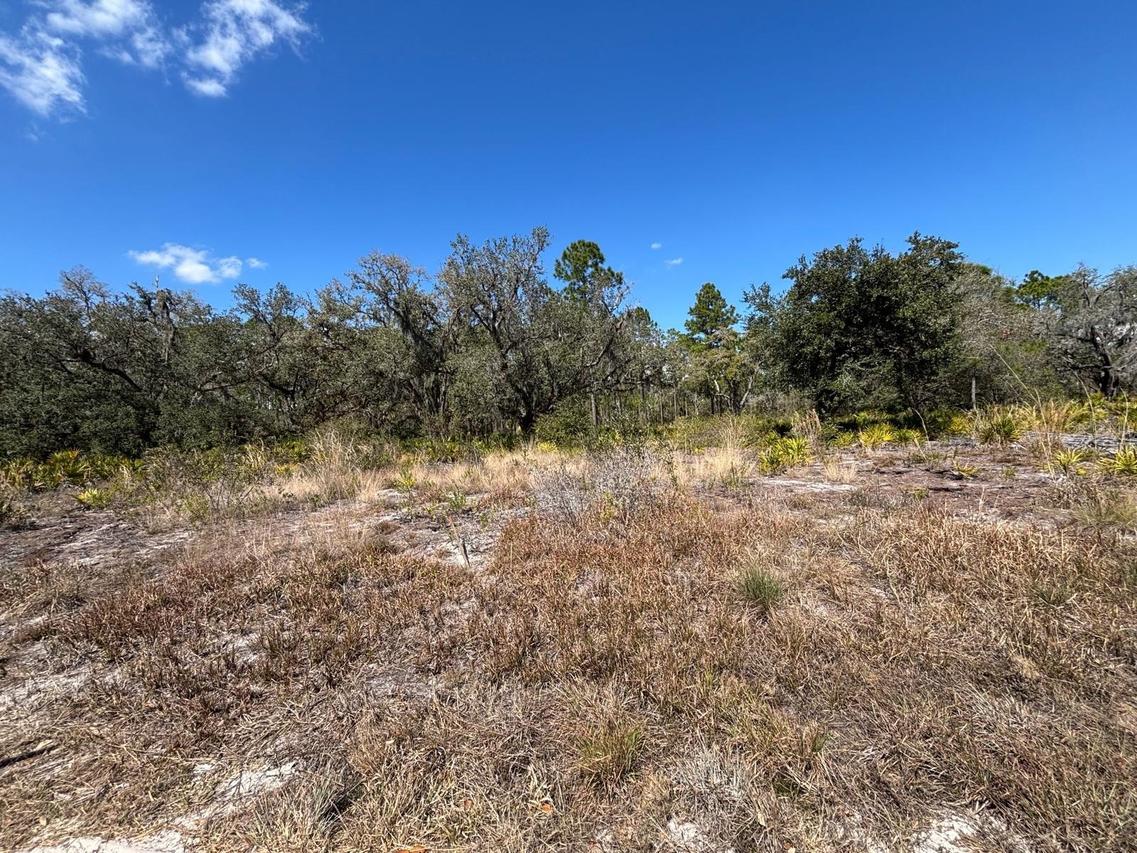 1006 Palm Ave., Indian Lake Estates, FL 33855