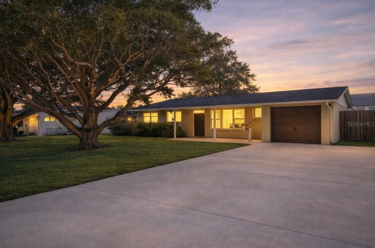 1407 Moselle Ave., Orlando, FL 32807