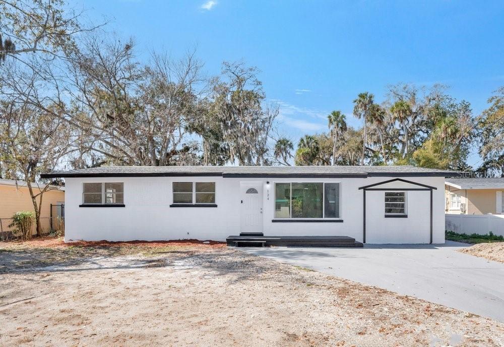 124 Baywood Dr., Daytona Beach, FL 32117