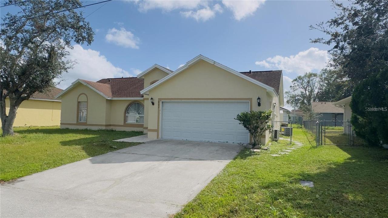 221 Chadworth Dr., Kissimmee, FL 34758