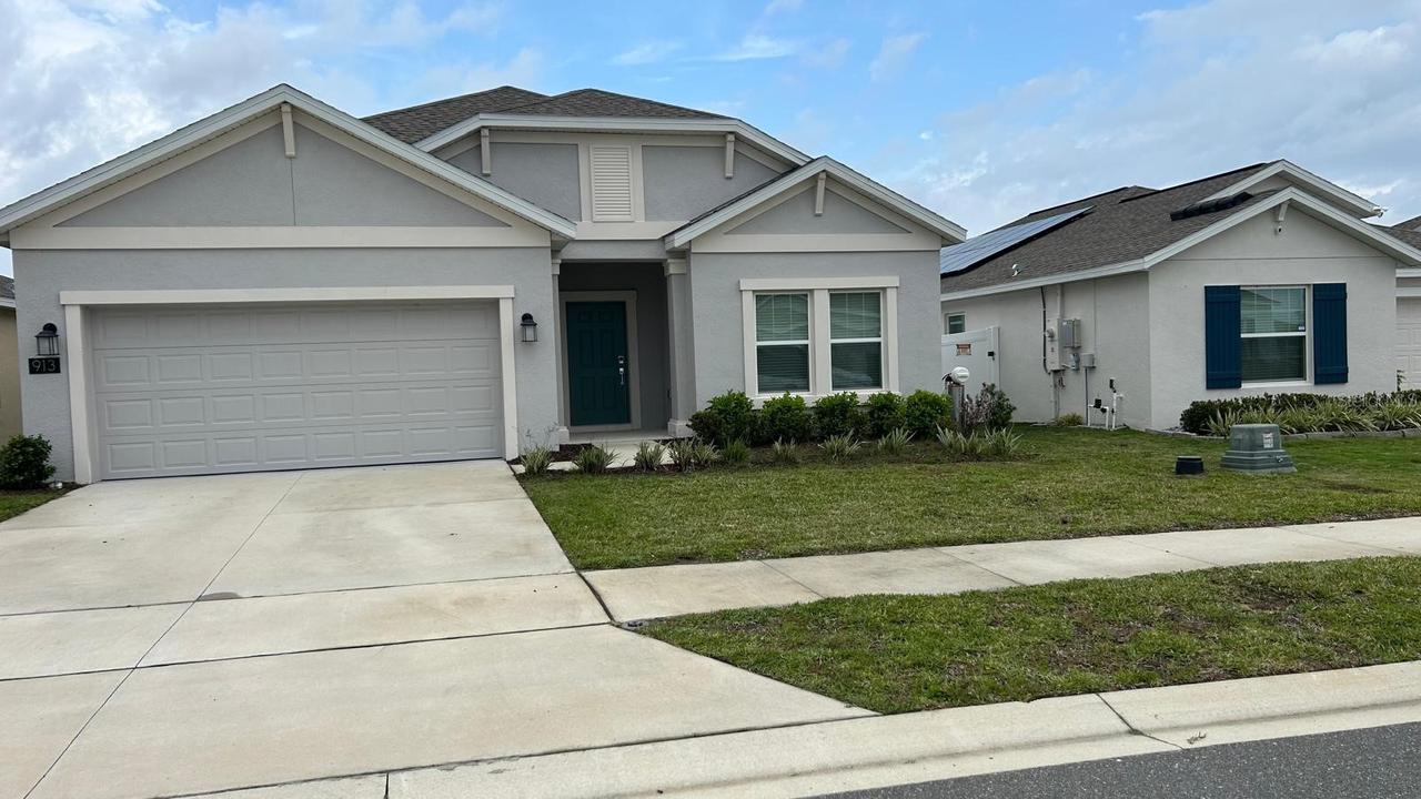 913 Laurel View Way, Groveland, FL 34736