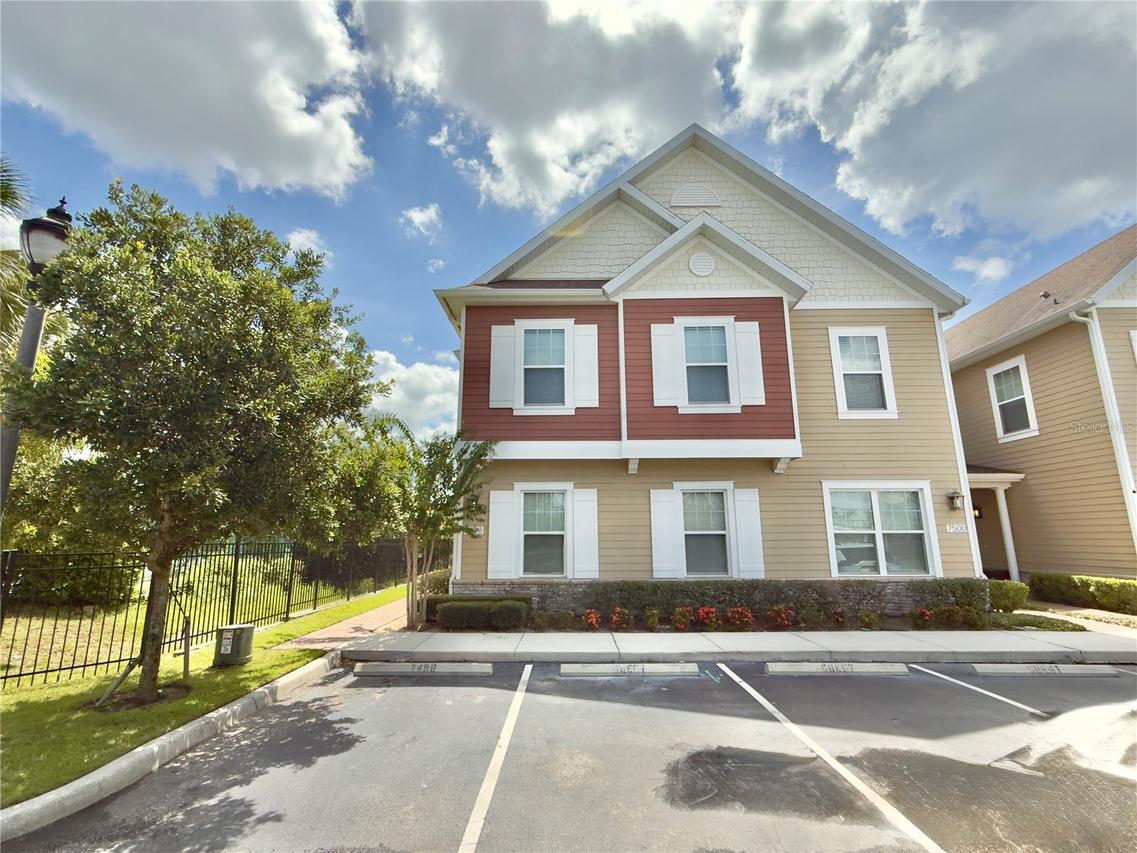 7498 Sunville Ave., Kissimmee, FL 34747