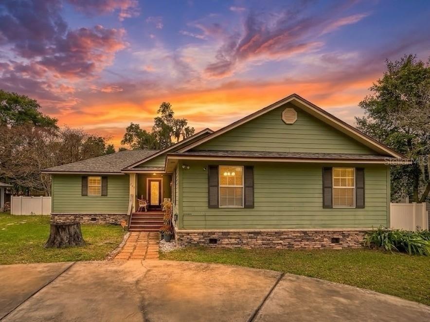 525 Avenue A, Winter Haven, FL 33881